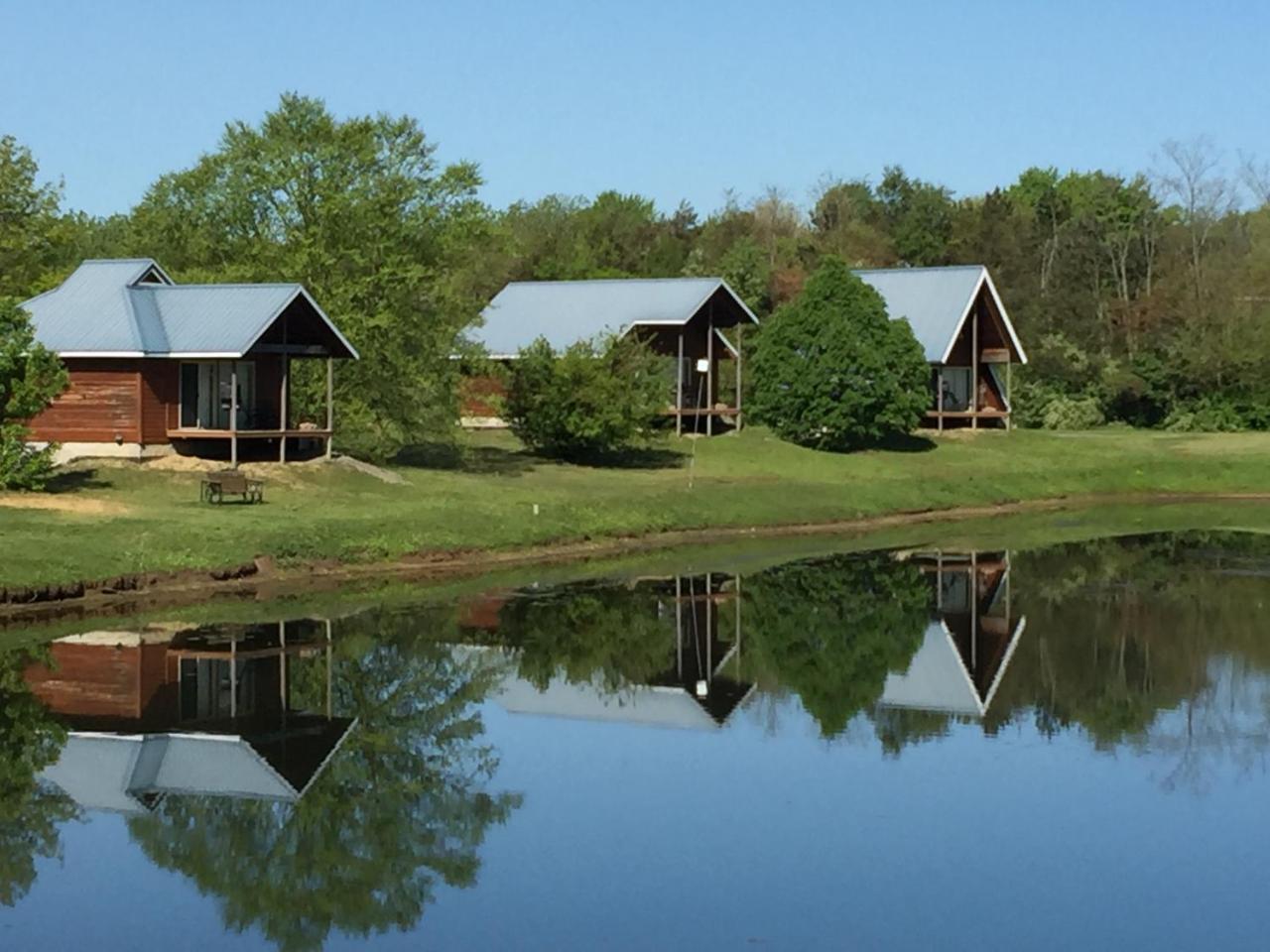 Отель Serenity Springs - Michigan City Springfield Экстерьер фото